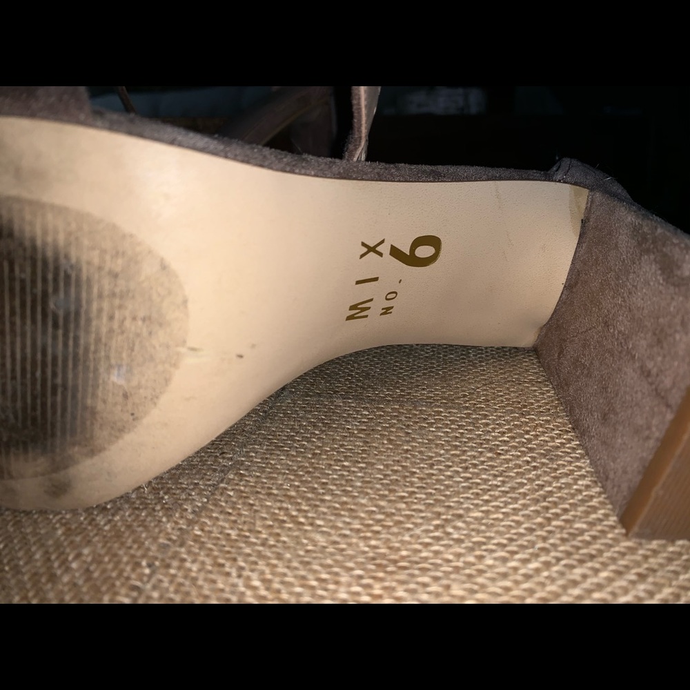 Sandal - Picture 6 of 10